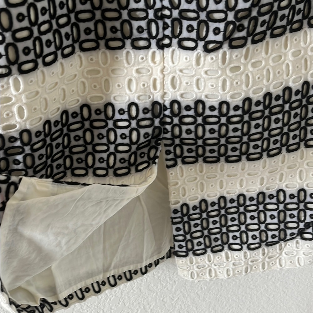 Black and White Patterned Two-Piece Set - Picture 11 of 12